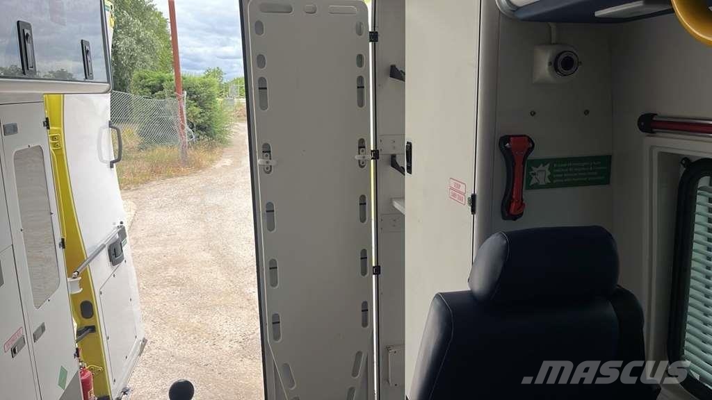 Fiat Ducato A&E Fiat Ducato A&E Box Body with Stryker P Ambulanze
