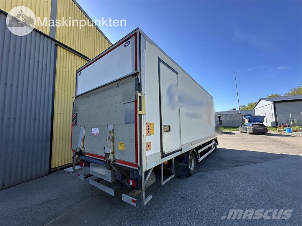Volvo FL 冷藏车
