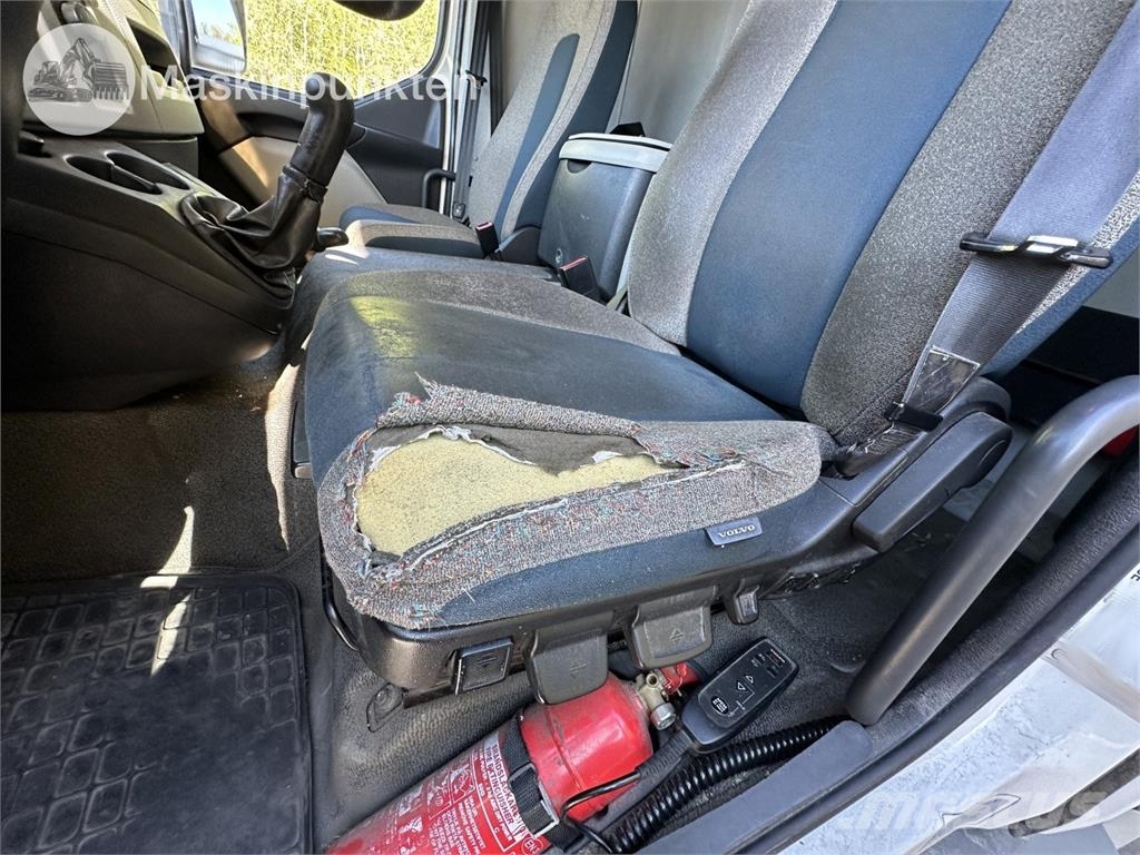Volvo FL 冷藏车