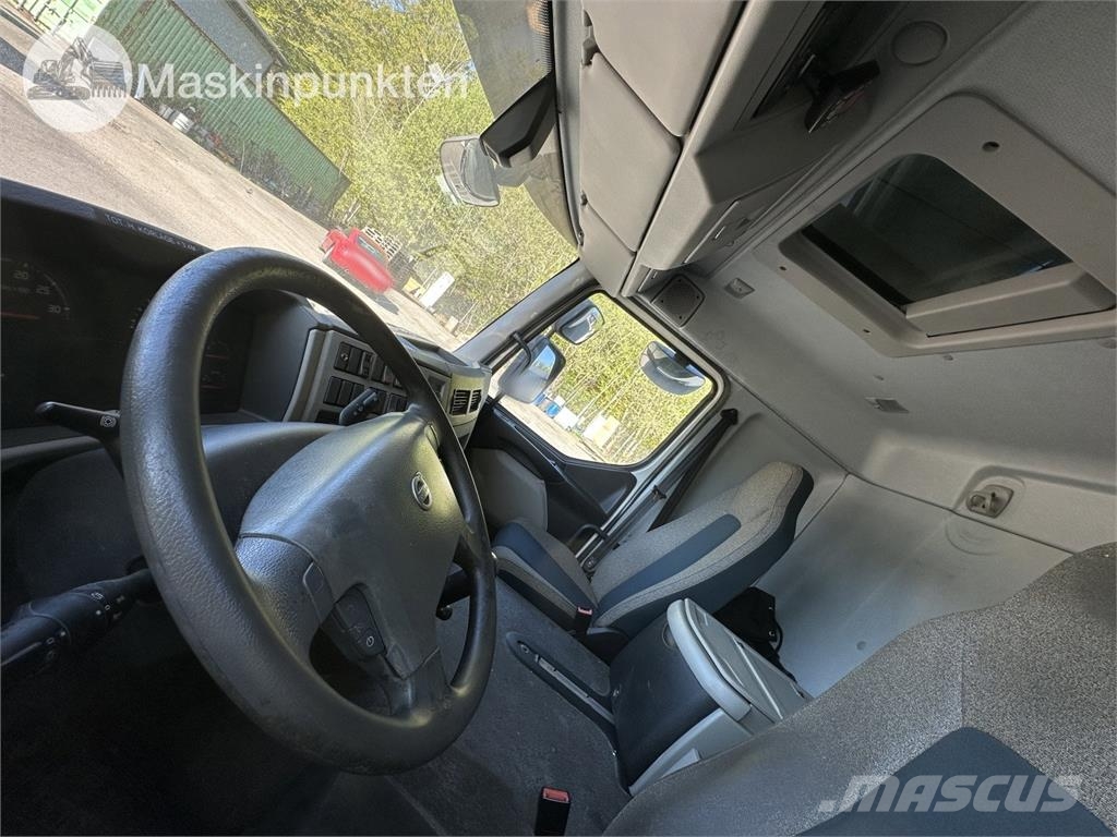 Volvo FL 冷藏车