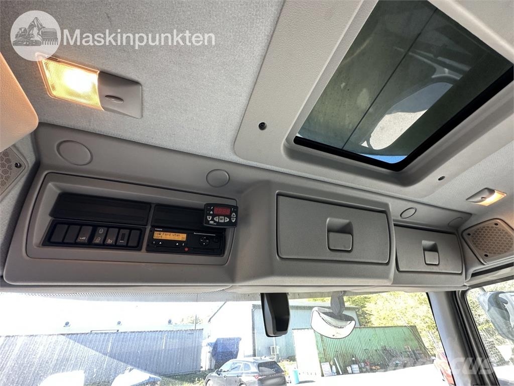 Volvo FL 冷藏车
