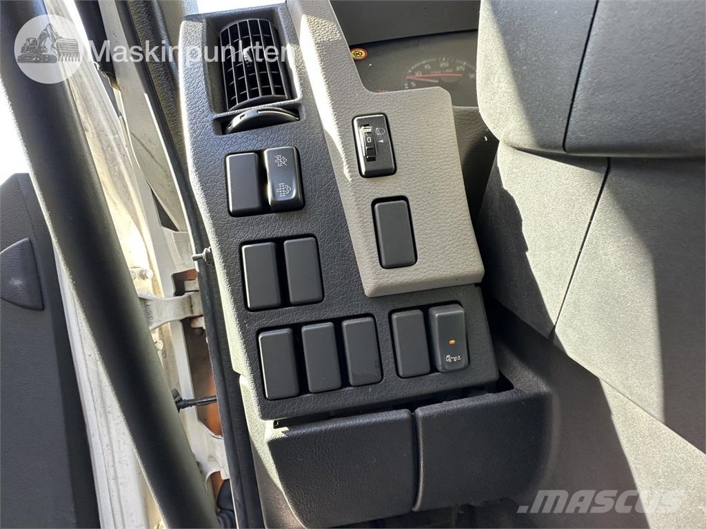 Volvo FL 冷藏车