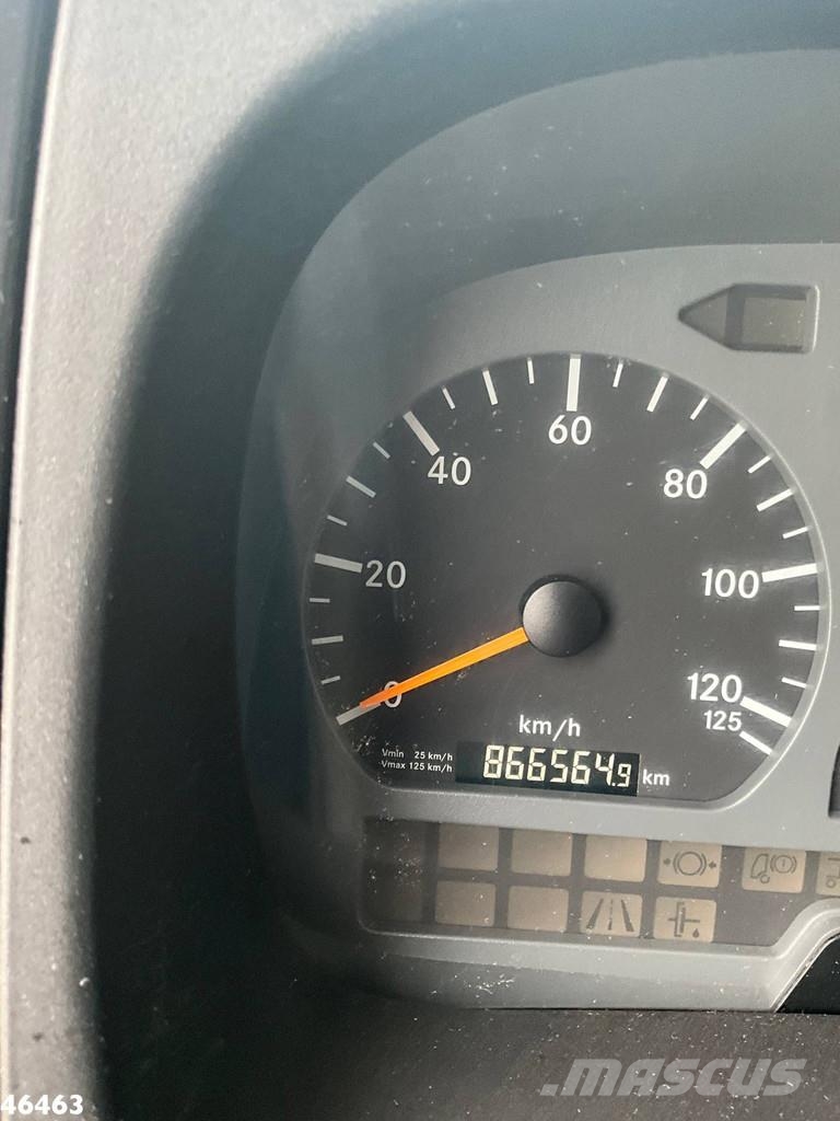 Mercedes-Benz AXOR 1824 Hiab 12 Tonmeter laadkraan Всъдеходни кранове