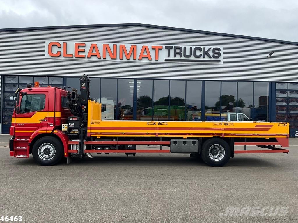 Mercedes-Benz AXOR 1824 Hiab 12 Tonmeter laadkraan Всъдеходни кранове