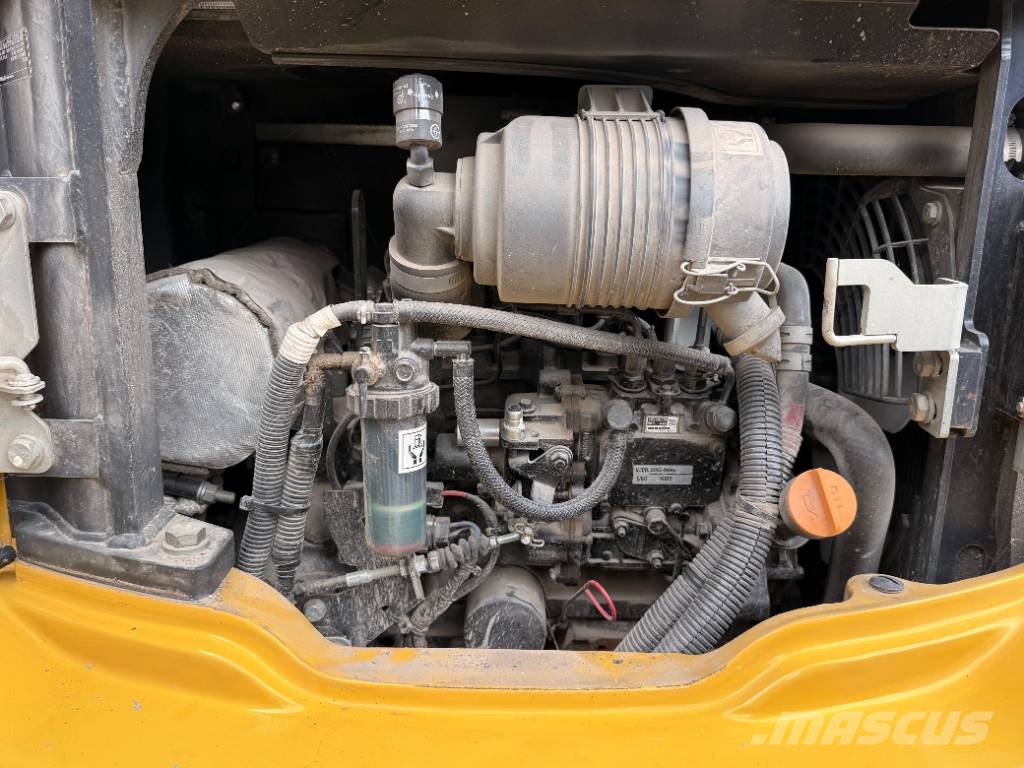 Komatsu PC 26 MR-5 Mini bagri <7t