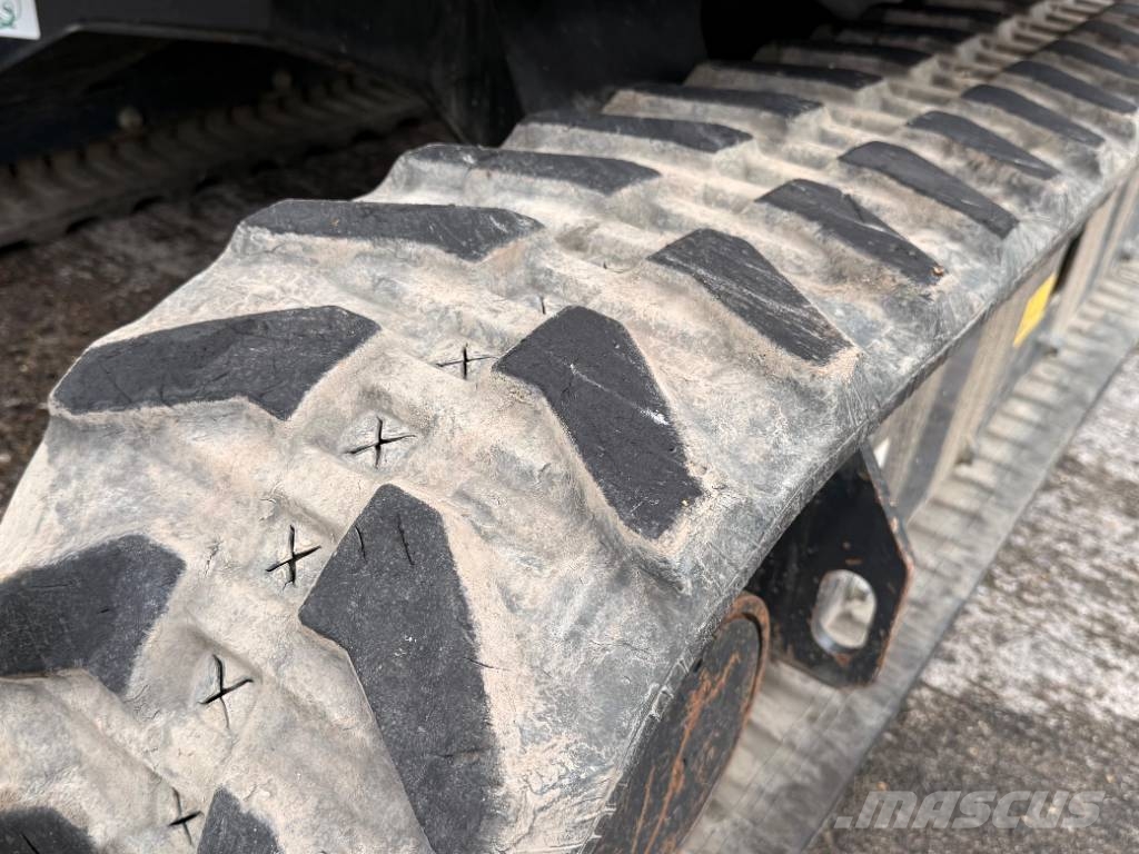 Komatsu PC 26 MR-5 Mini bagri <7t