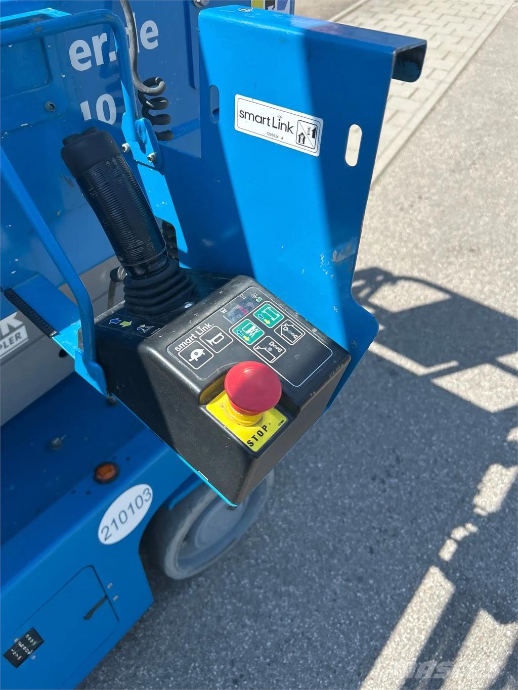 Genie GS 2646 E-Drive Scissor lifts