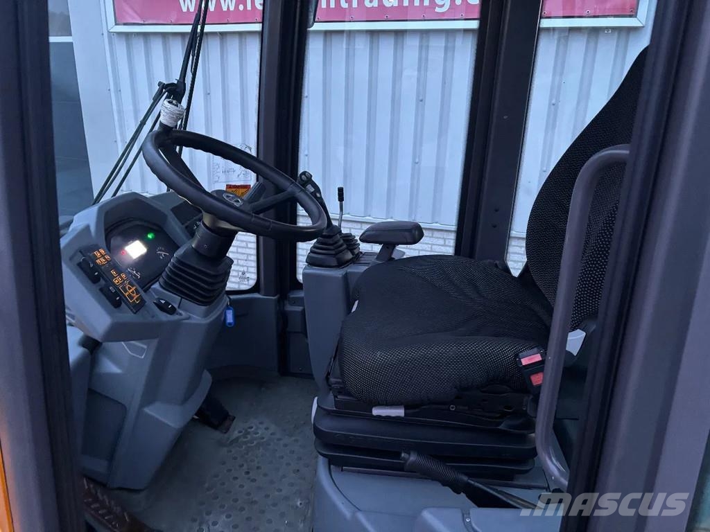 Volvo L30G wheelloader, 2017 year, bucket + forks !! Naudoti ratiniai krautuvai