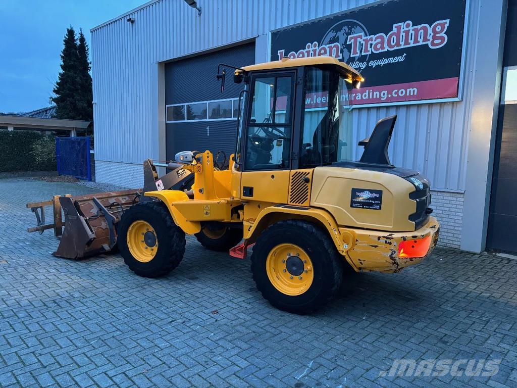 Volvo L30G wheelloader, 2017 year, bucket + forks !! Naudoti ratiniai krautuvai