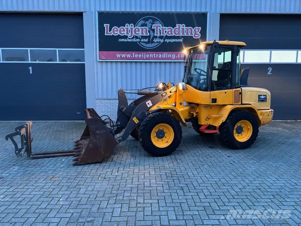 Volvo L30G wheelloader, 2017 year, bucket + forks !! Naudoti ratiniai krautuvai