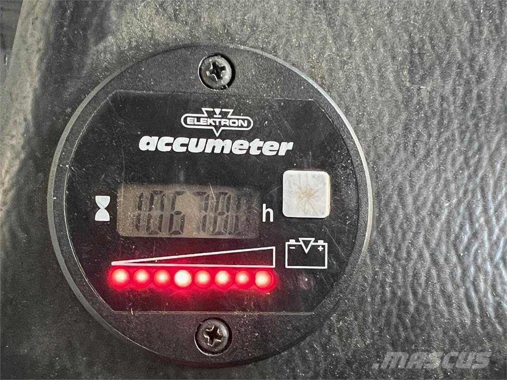 Hubtex VD30 / 2019 Batterie Viljuškari sa 4-stranskim dohvatom