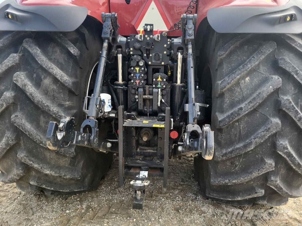 Case IH Magnum 400 الجرارات