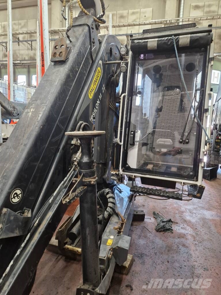 Epsilon M12 Z 105 CAH Timber cranes
