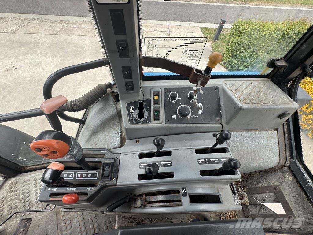 Ford 6640 sle トラクター