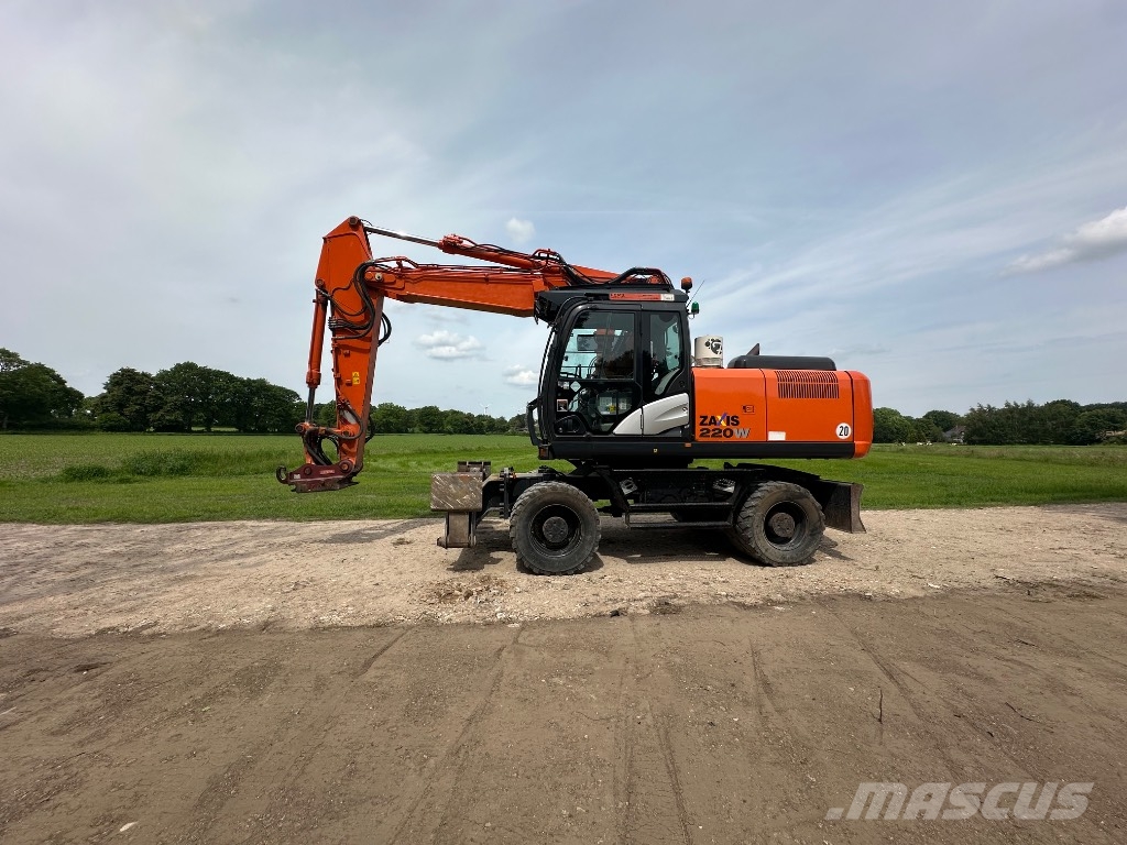 Hitachi OQ 70/55 ZX220W-5B Mobilbagger 旋轉式挖土機/掘鑿機/挖掘機