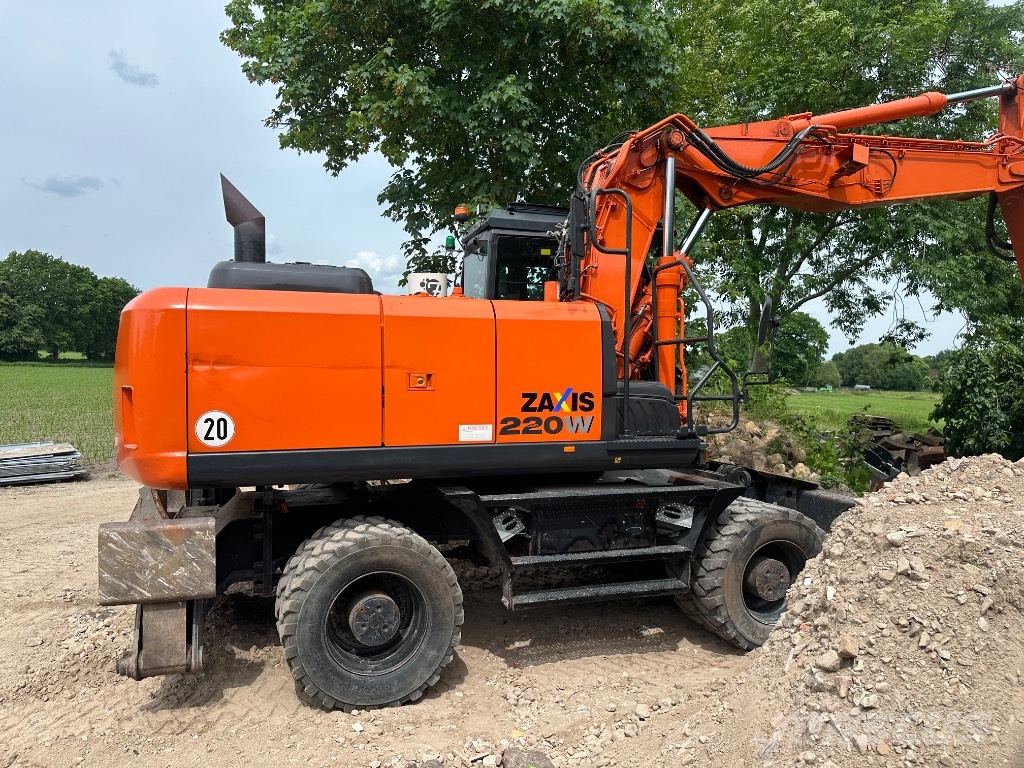 Hitachi OQ 70/55 ZX220W-5B Mobilbagger 旋轉式挖土機/掘鑿機/挖掘機