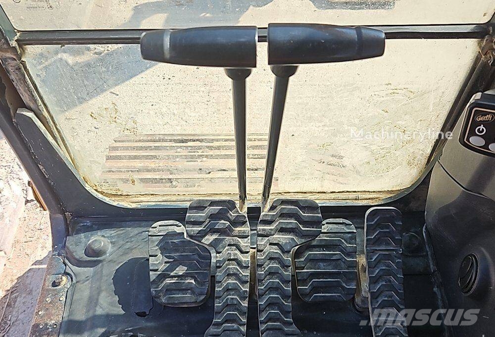 Hyundai HX 145 LCR Excavadoras sobre orugas