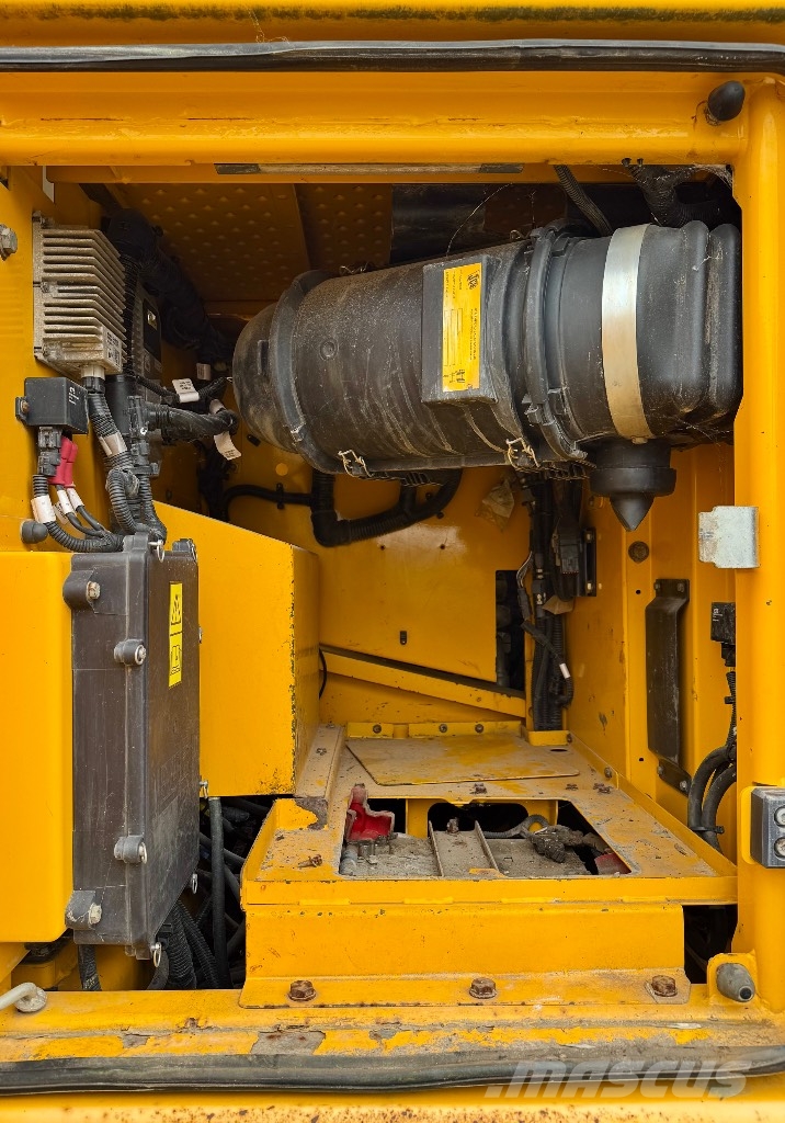 JCB 220 XL 4F 大型油圧ショベル12t以上（パワーショベル・ユンボ）