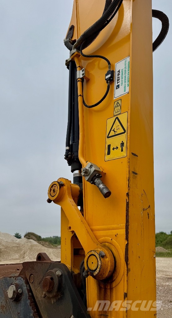 JCB 220 XL 4F 大型油圧ショベル12t以上（パワーショベル・ユンボ）