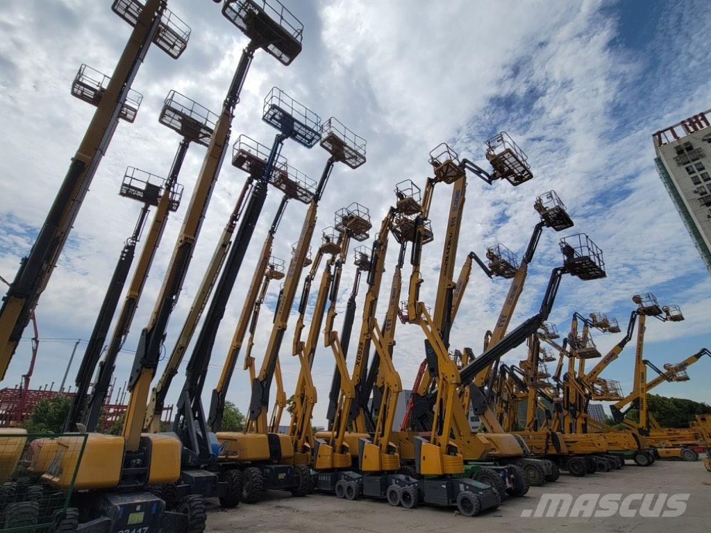 XCMG XGS 24 , XGS 28 mobile elevating work platform Compact self-propelled boom lifts