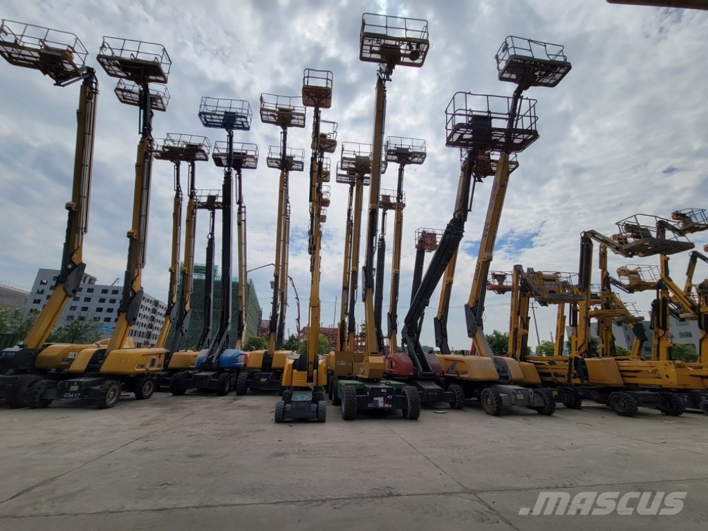XCMG XGS 24 , XGS 28 mobile elevating work platform Compact self-propelled boom lifts