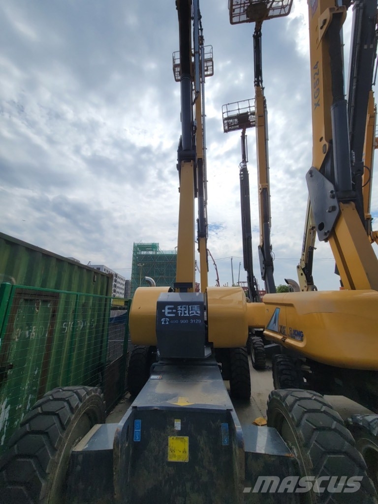 XCMG XGS 24 , XGS 28 mobile elevating work platform Compact self-propelled boom lifts