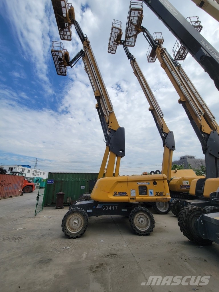 XCMG XGS 24 , XGS 28 mobile elevating work platform Compact self-propelled boom lifts