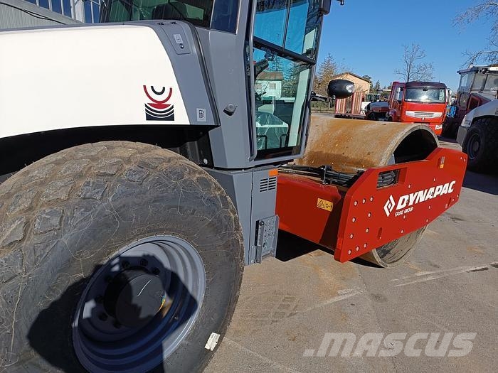 Dynapac CA6000D Piekabināmie vibroveltņi