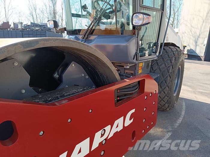 Dynapac CA6000D Piekabināmie vibroveltņi