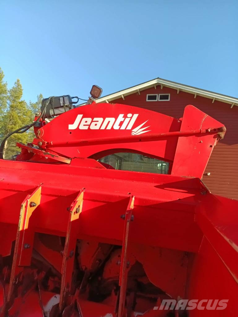 Jeantil PR 2000 Ballenschredder, -schneider und -wickler