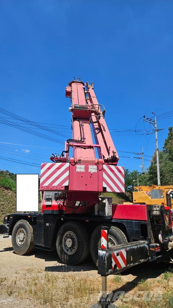 Demag AC 40 City Mobiilinosturit