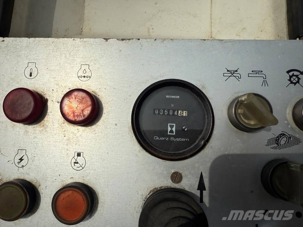 Wirtgen W 500 アスファルトコールドミリングマシーン