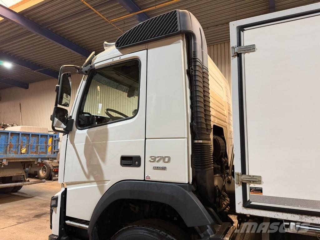 Volvo FMX 370 4x2 - 3-WAY TIPPER / 3 SEITEN KIPPER / TRI Tipper trucks