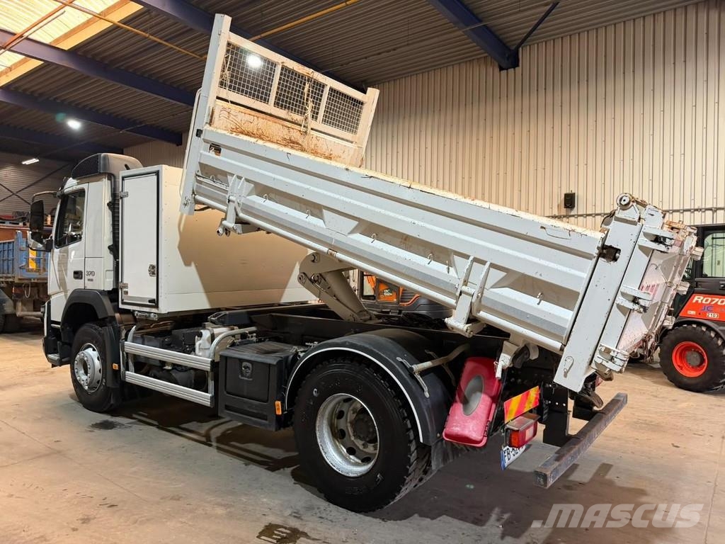 Volvo FMX 370 4x2 - 3-WAY TIPPER / 3 SEITEN KIPPER / TRI Tipper trucks