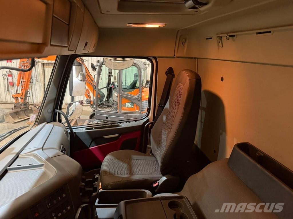 Volvo FMX 370 4x2 - 3-WAY TIPPER / 3 SEITEN KIPPER / TRI Tipper trucks