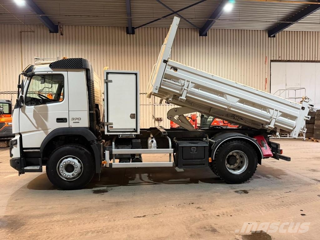 Volvo FMX 370 4x2 - 3-WAY TIPPER / 3 SEITEN KIPPER / TRI Tipper trucks