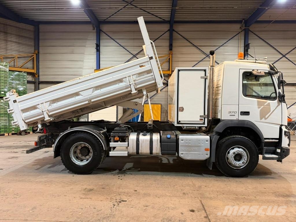 Volvo FMX 370 4x2 - 3-WAY TIPPER / 3 SEITEN KIPPER / TRI Sora- ja kippiautot