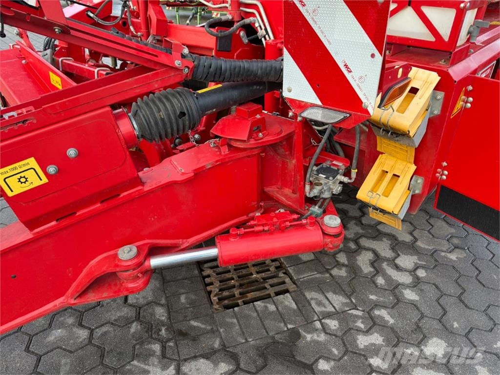 Grimme EVO 280 Clod Sep UB Bulb harvesters