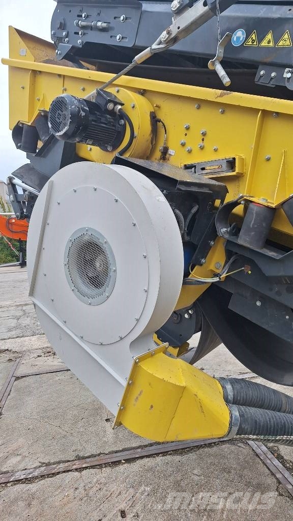 Keestrack R3e Mobilie drupinātāji