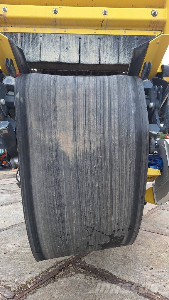 Keestrack R3e Mobilie drupinātāji