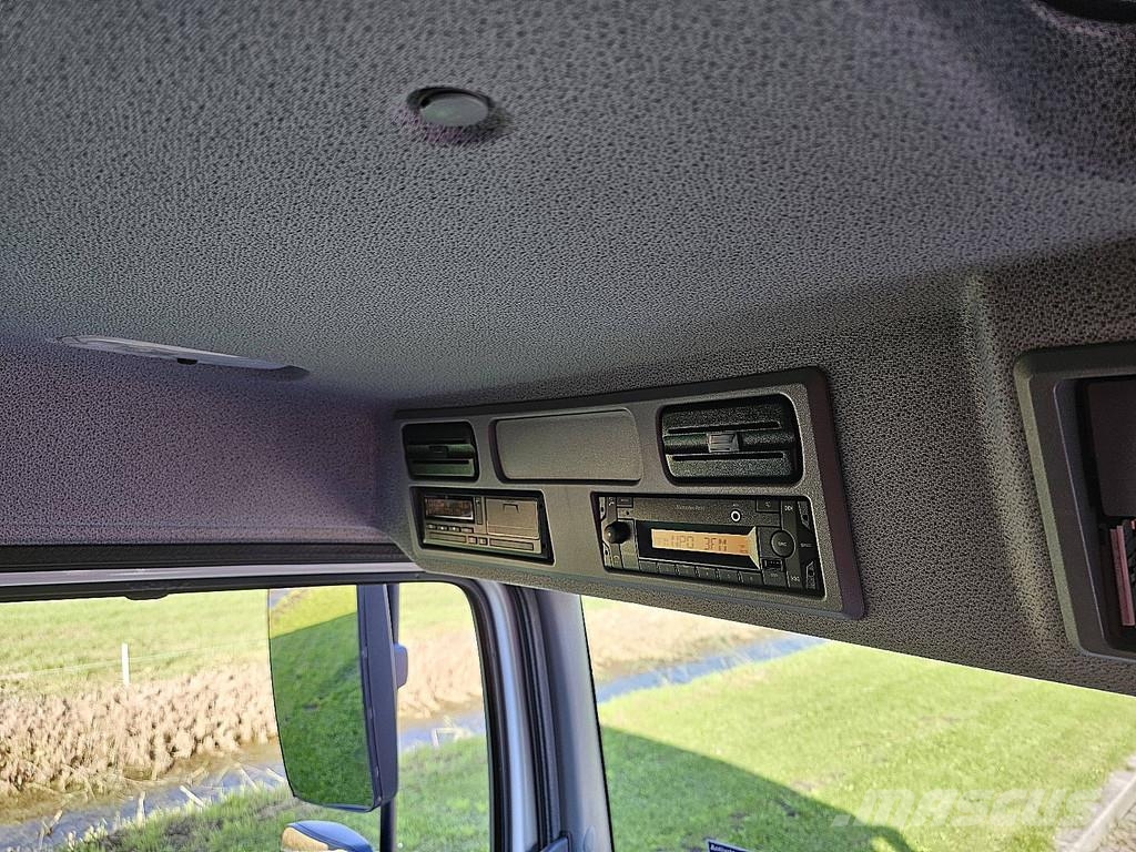 Mercedes-Benz ATEGO 1230 AIRCO WB 536 LIFT Box body trucks