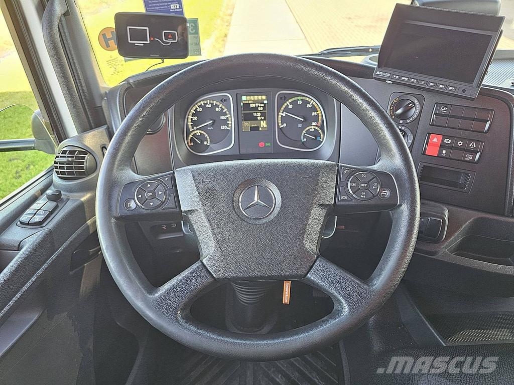 Mercedes-Benz ATEGO 1230 AIRCO WB 536 LIFT Box body trucks