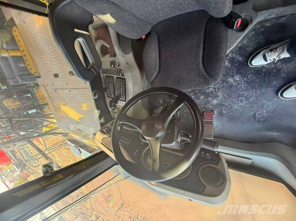CAT 773F Maansiirtoautot