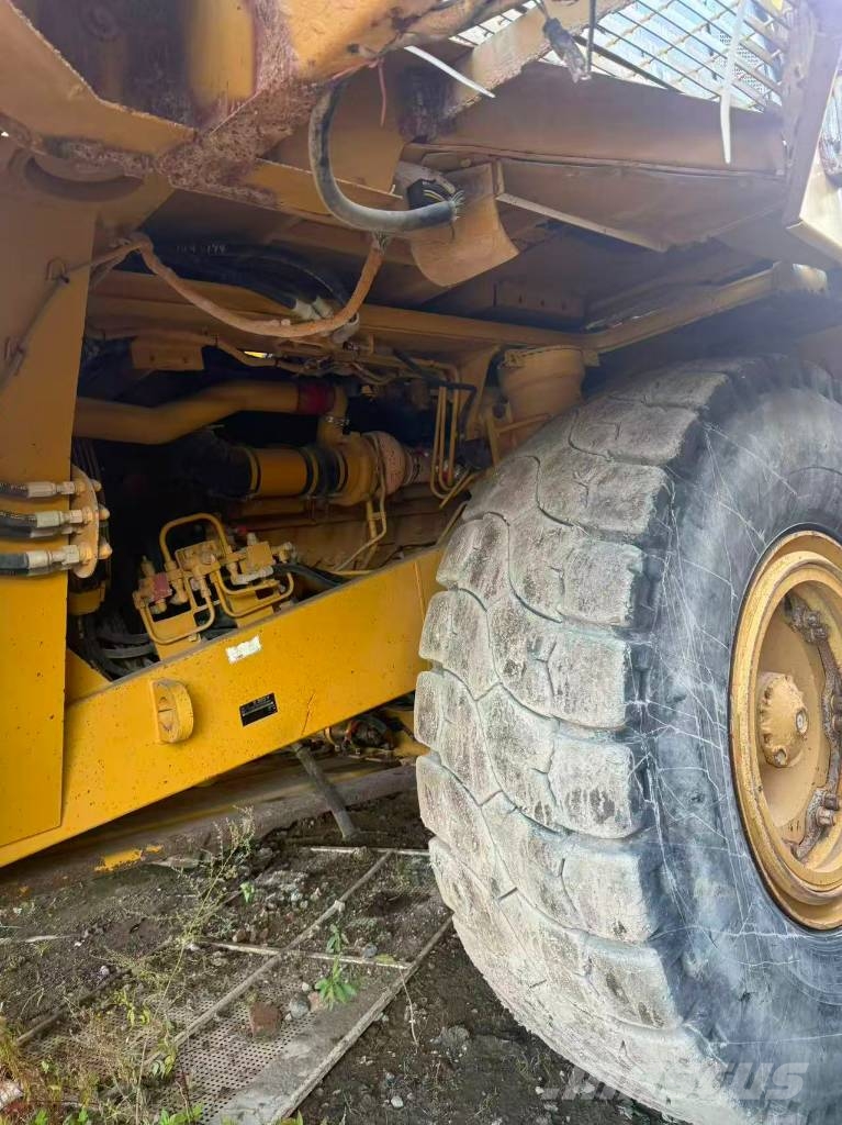 CAT 773F Maansiirtoautot