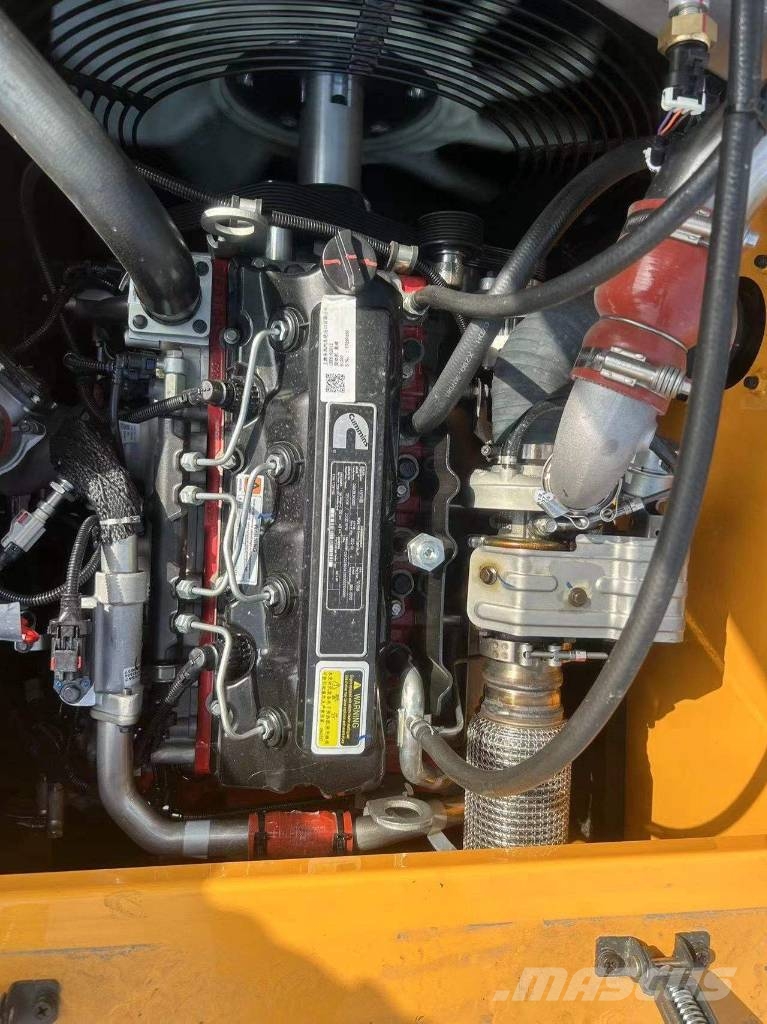 Hyundai HX200 Гусеничні екскаватори