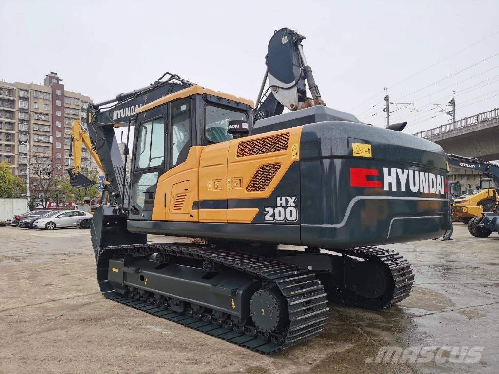 Hyundai HX200 Гусеничні екскаватори