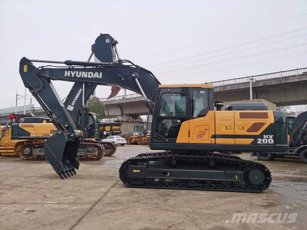 Hyundai HX200 Гусеничні екскаватори