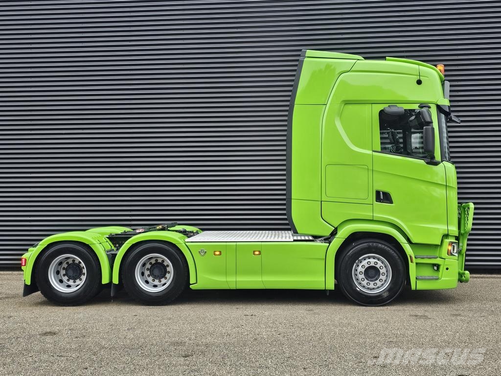 Scania S770 V8 / 6X4 / FULL AIR / RETARDER Trekkers