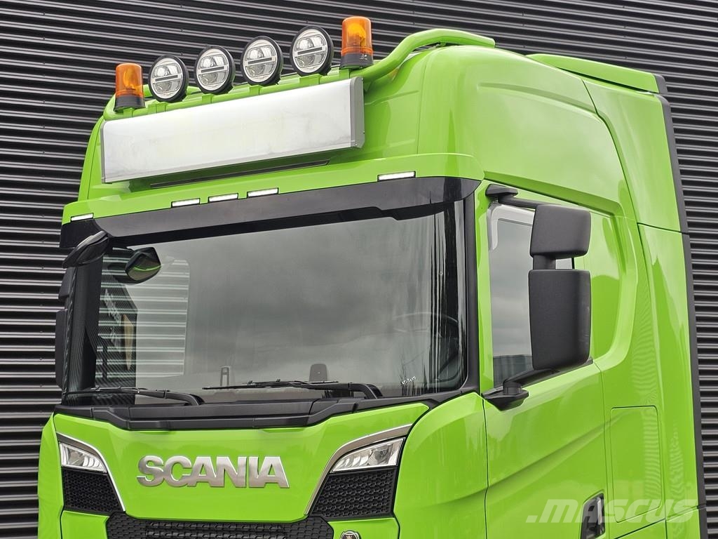 Scania S770 V8 / 6X4 / FULL AIR / RETARDER Trekkers