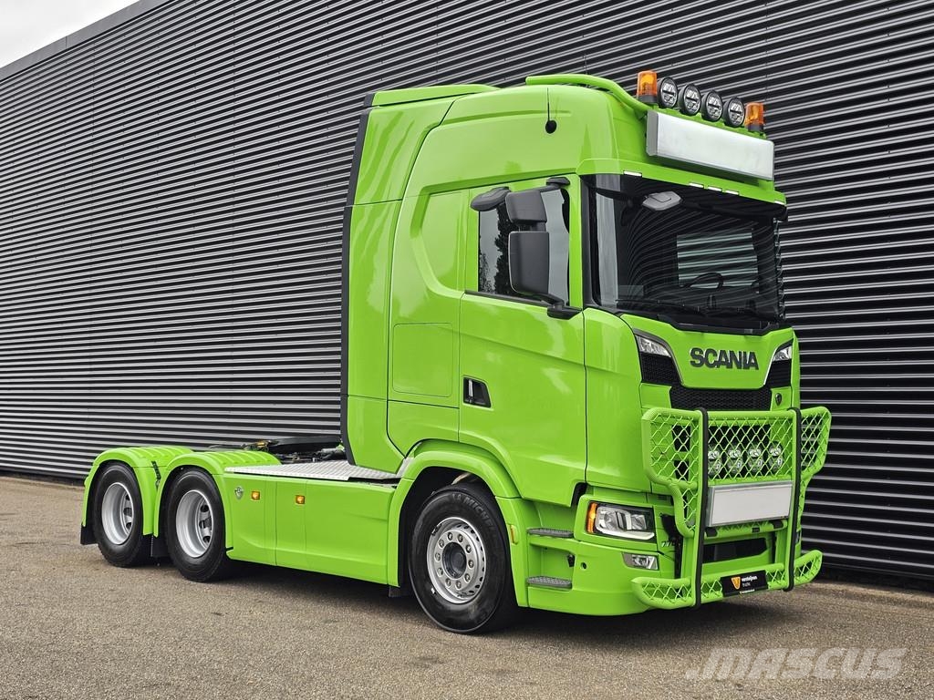 Scania S770 V8 / 6X4 / FULL AIR / RETARDER Trekkers